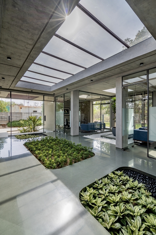 Navigating Carbon Challenges: Green Design for Modern Buildings in India